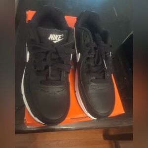 Nike Flex Runner 4 Black and White Shoes